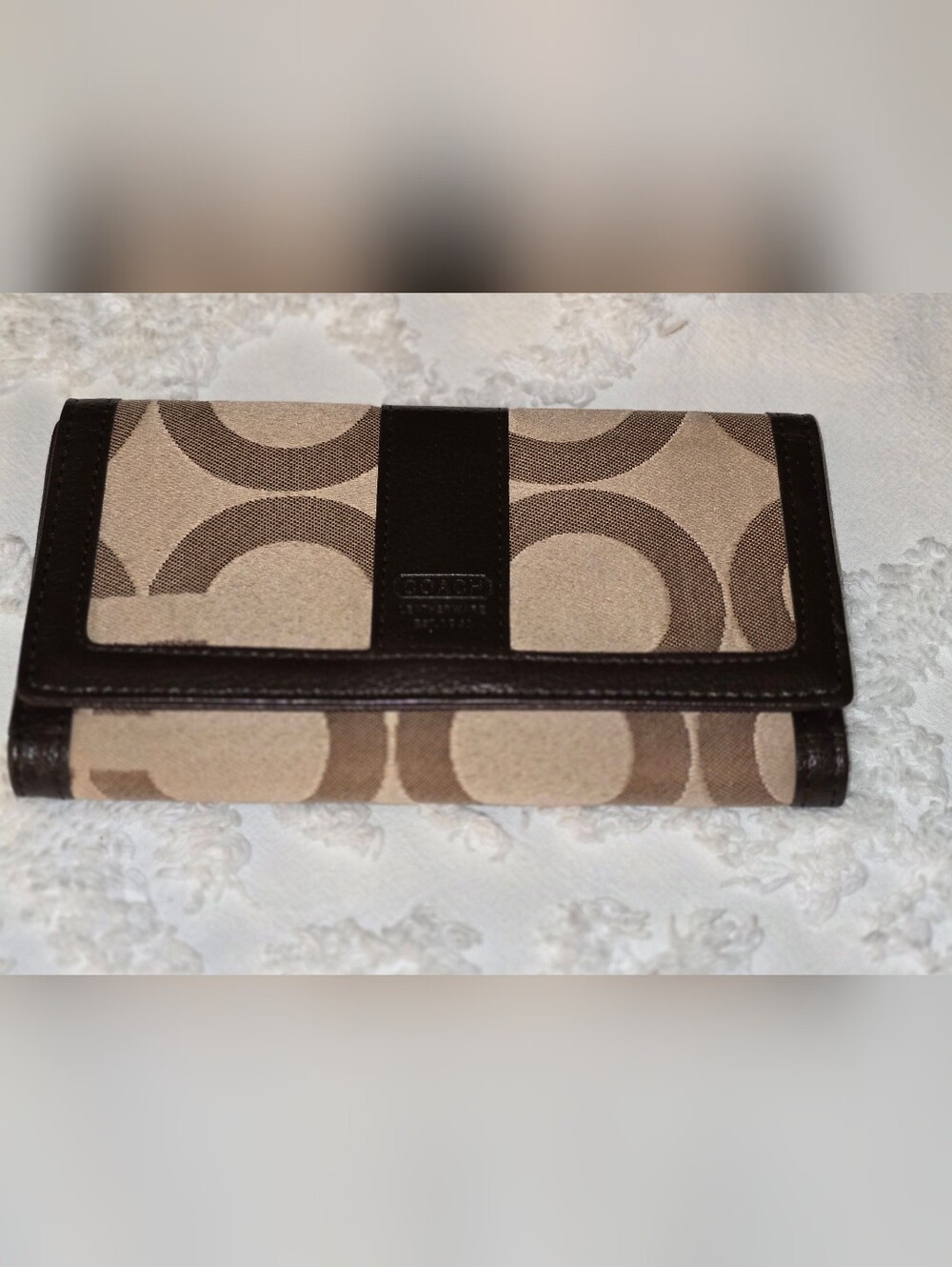 COACH Signature Canvas Continental Wallet in Tan/Brown